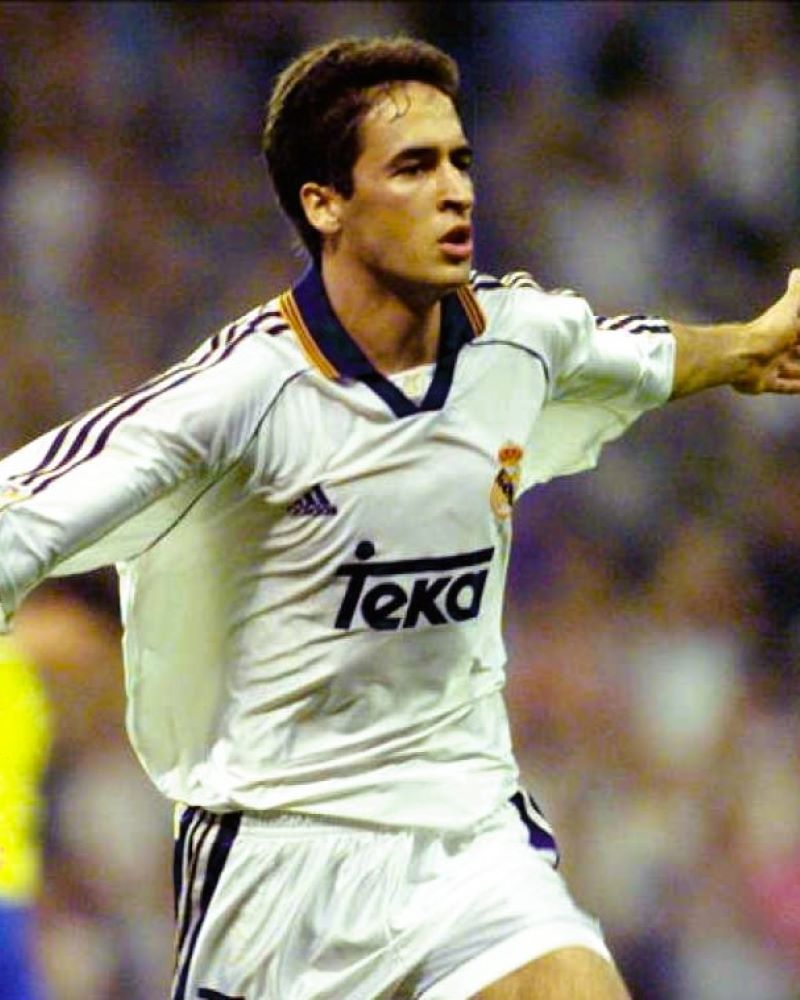 RAUL GONZALEZ BLANCO 1998-99 (Real M)