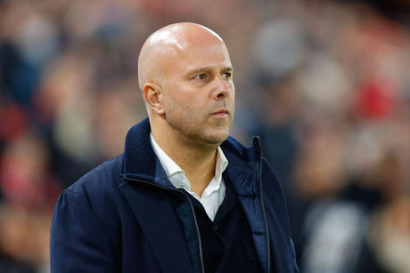 Liverpool dressing room view on sacking Arne Slot as 'frustrated' players point blame